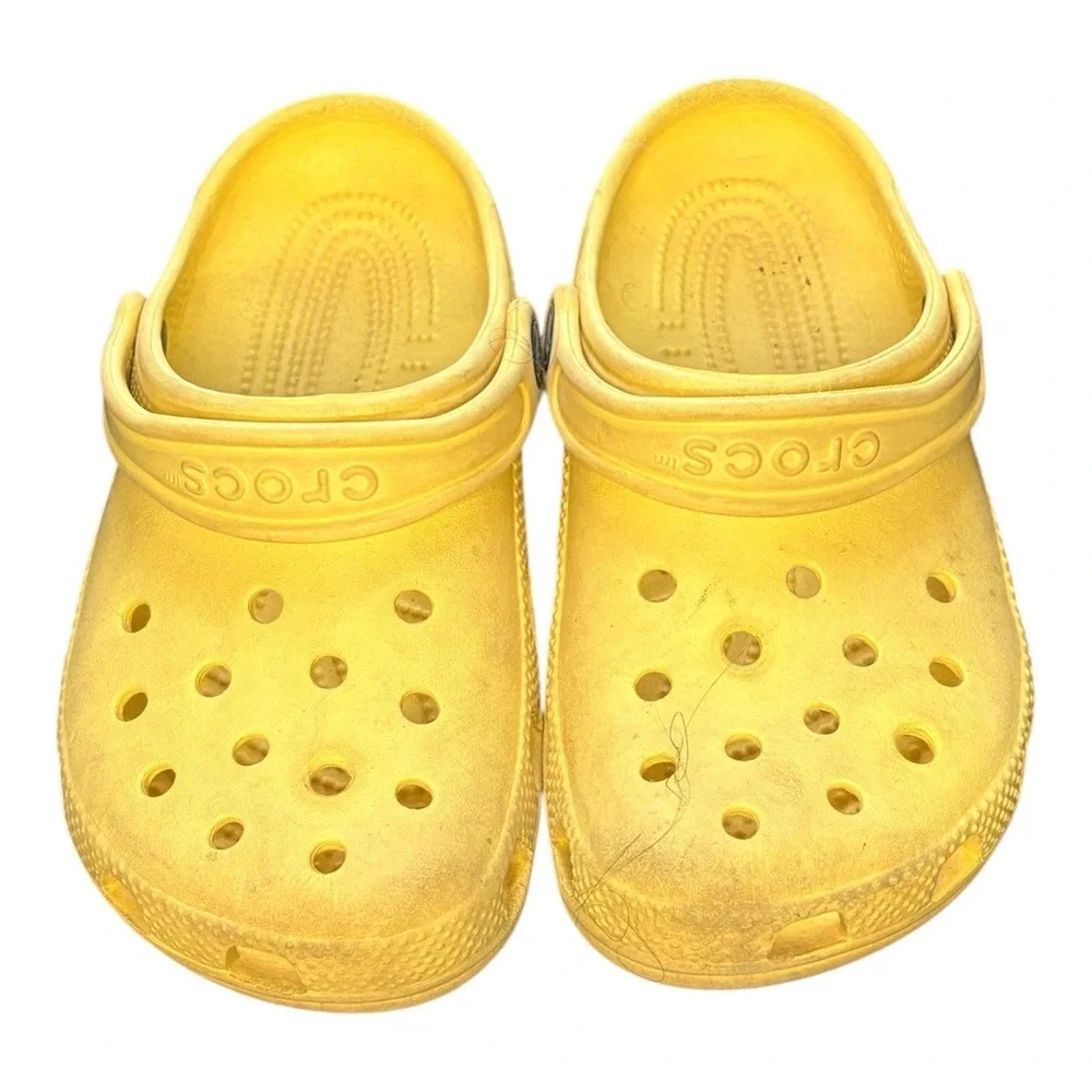 Crocs Unisex‎ Classic Clog Lemon Slip On Sandal Children's Junior Sz2